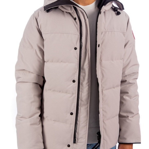 Canada goose jacket - Picture 2 of 7